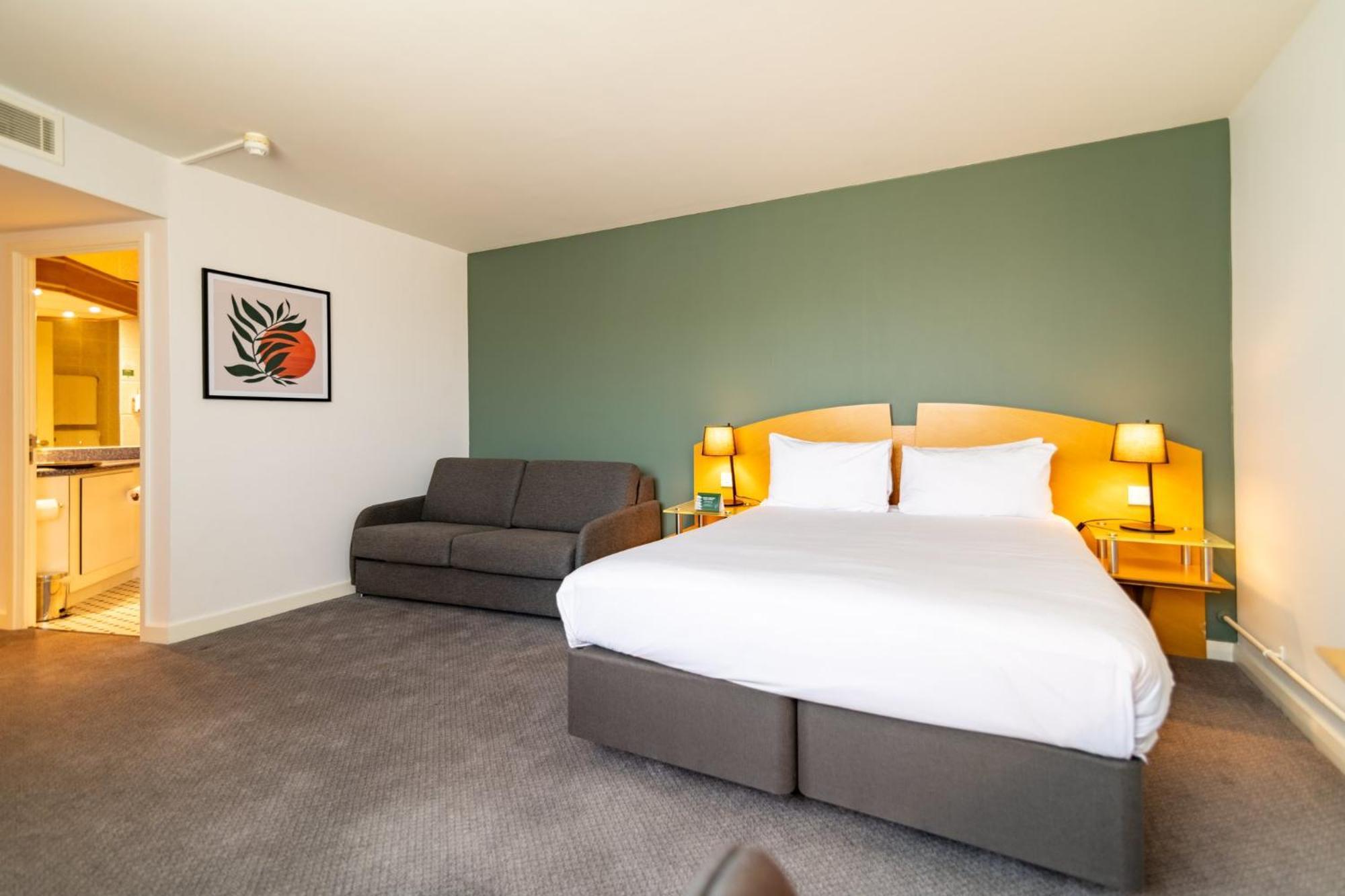Holiday Inn Ashford - North A20 By Ihg Exterior foto